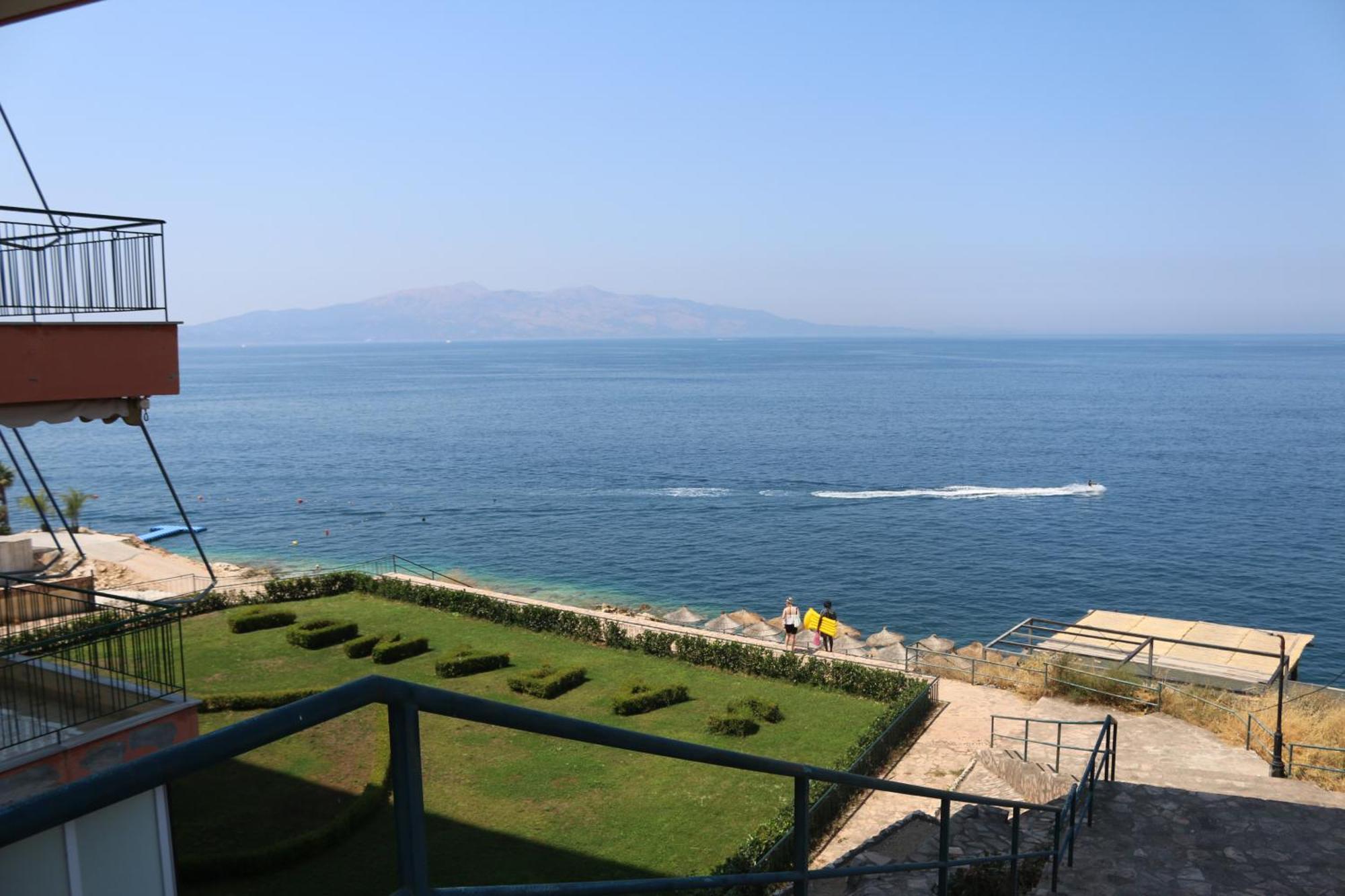 Infinity Sea View Penthouse Apartment ซารานเดอ ภายนอก รูปภาพ